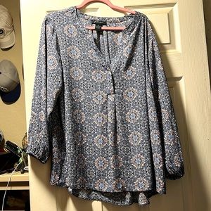 PLUS Faith and Zoe top